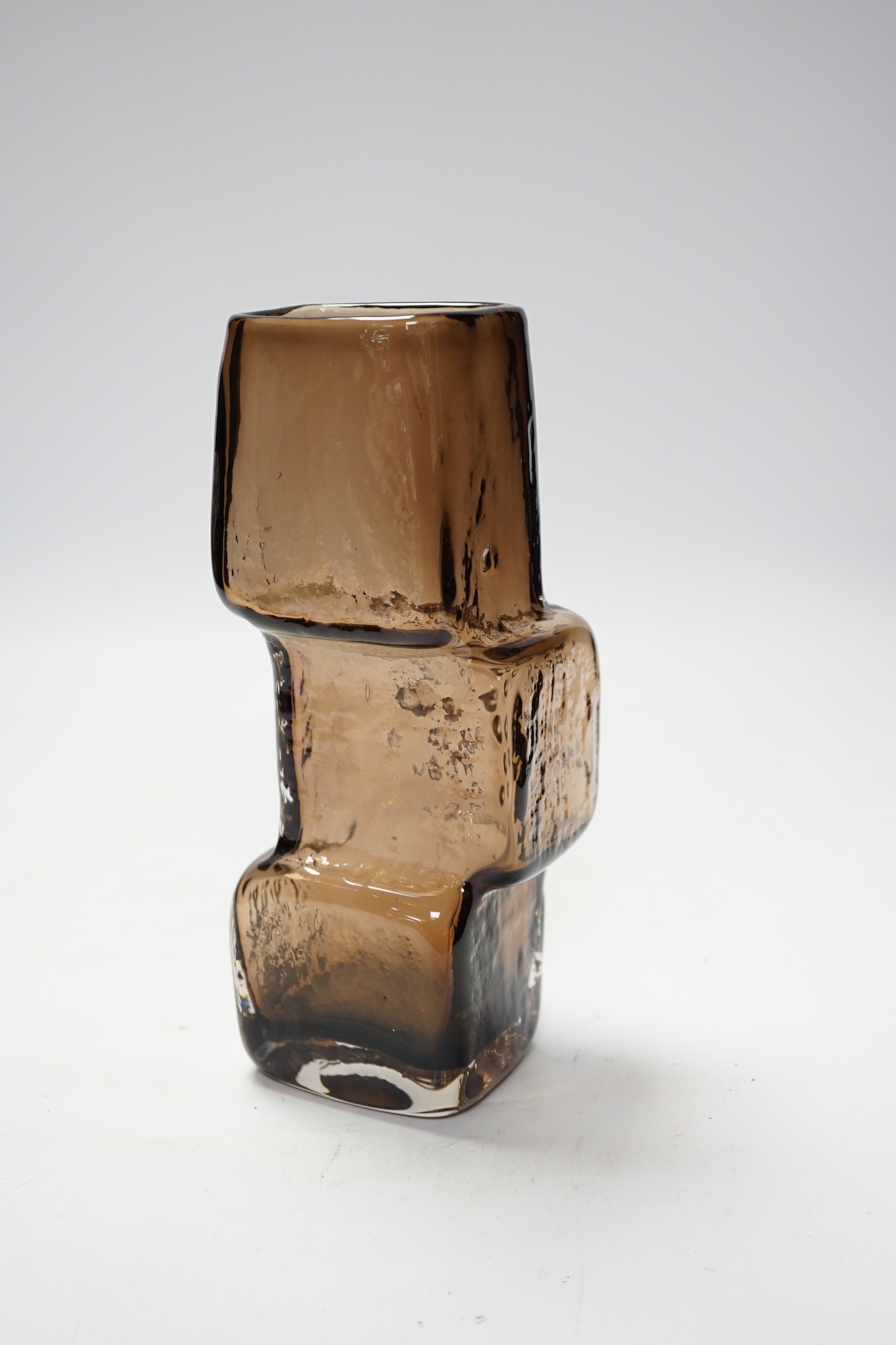 A Whitefriars ‘Drunken Bricklayer’ vase in cinnamon, 21.5cm